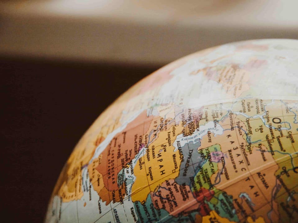 Global Perspectives: How Different Countries Approach AI Education